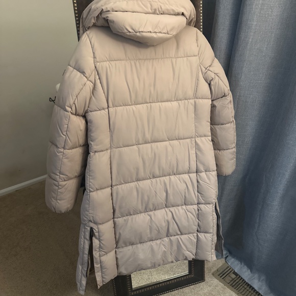 Coat - Picture 2 of 6